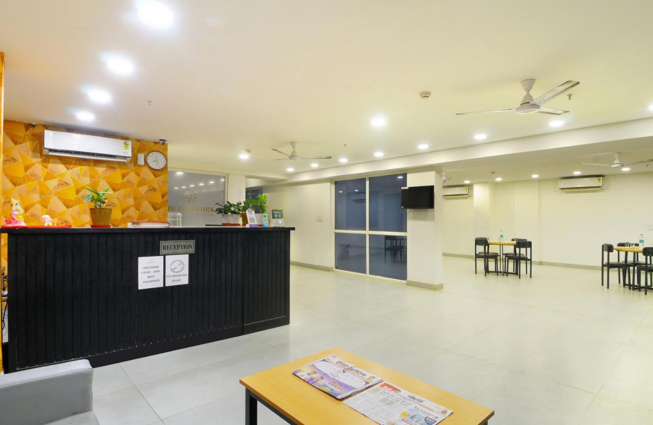 红色约克酒店 加济阿巴德 外观 照片
